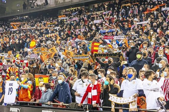 Clube de futebol utiliza algoritmo para lotar seu estádio