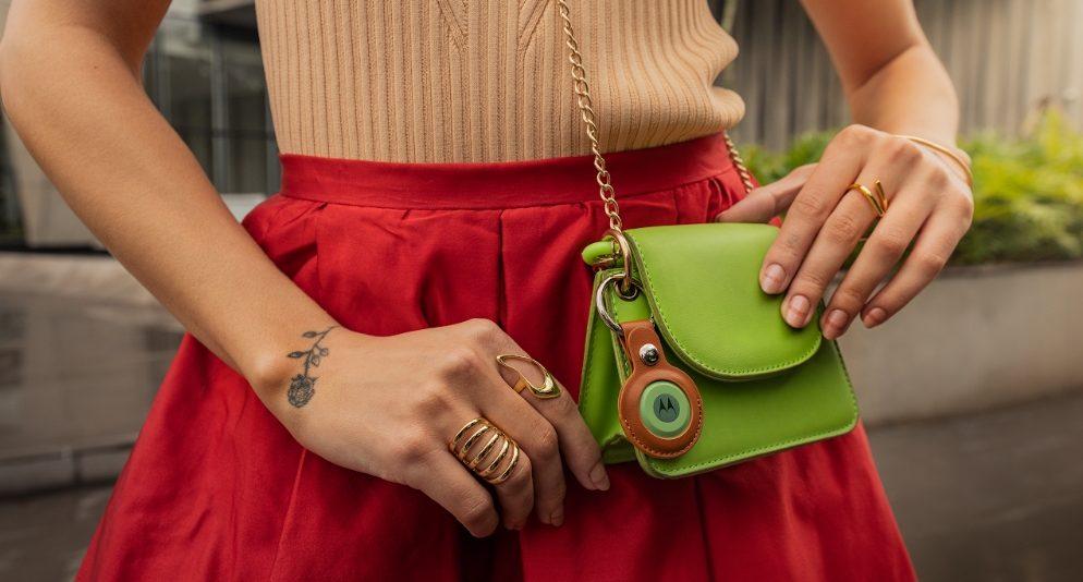 Motorola anuncia moto tag, rastreador para encontrar itens pessoais