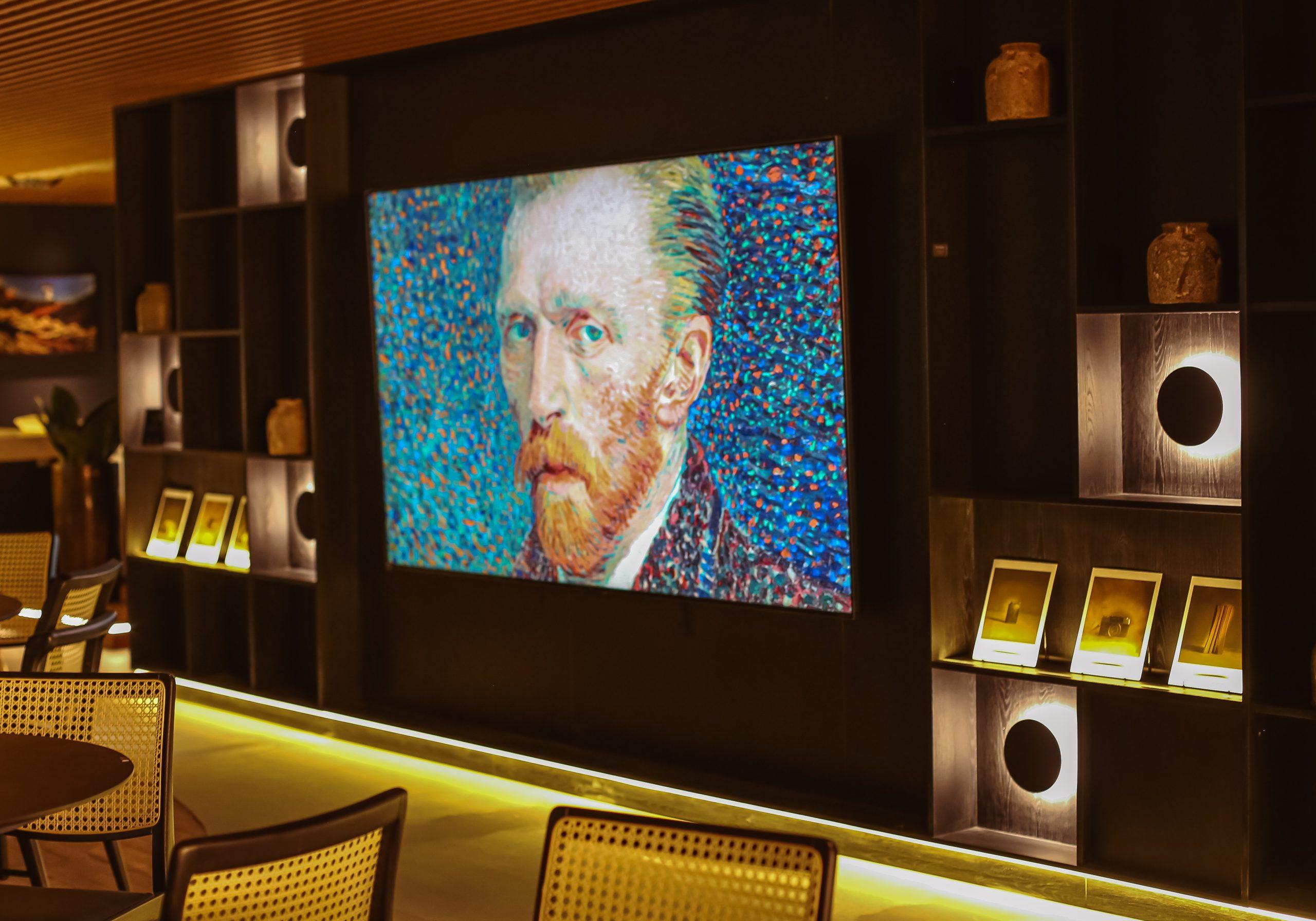 TCL apresenta novas TVs gigantes na CASACOR