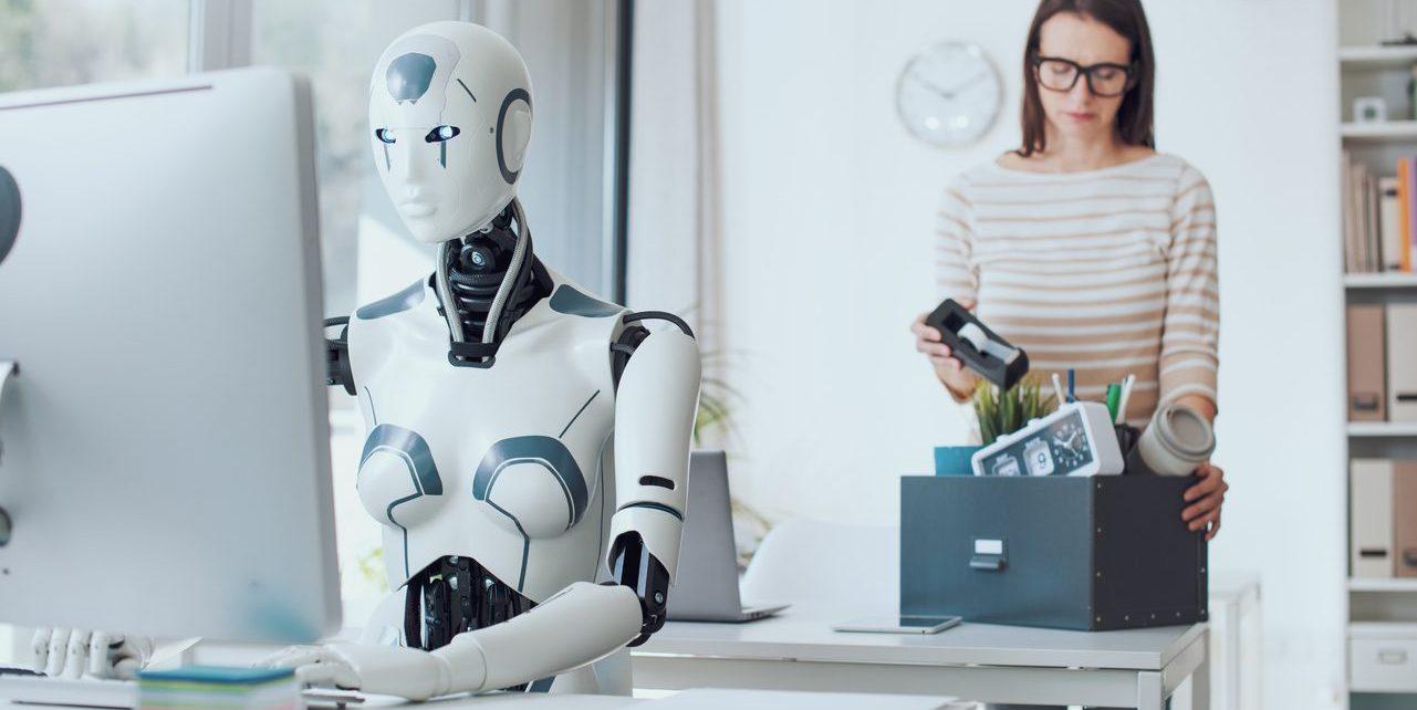 Adoção da IA provoca o corte de 14 mil empregos na Amazon