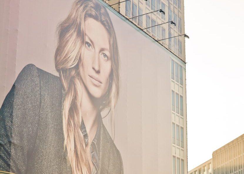 Gisele Bündchen celebra prisão de autores de fraude com IA