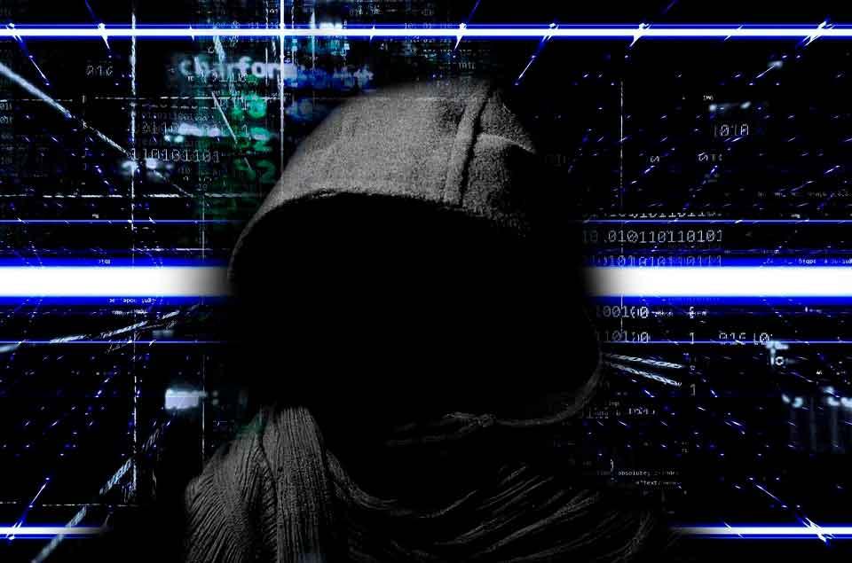 Hackers usam guerra na Ucrânia para espalhar vírus de PC