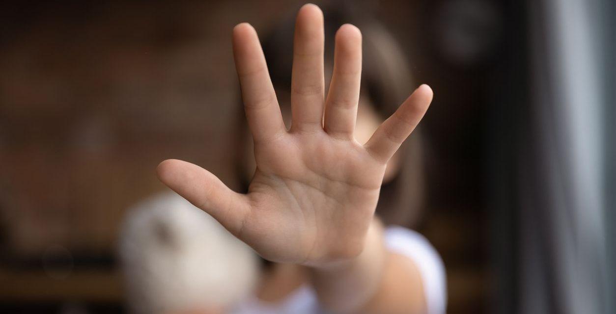 Banco de dados usa fotos ilegais de crianças brasileiras