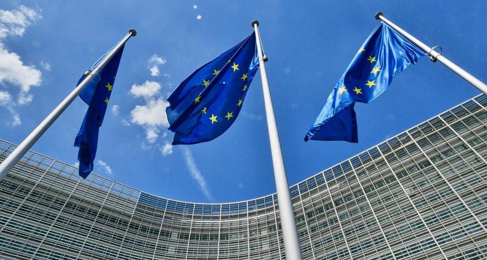 Código de IA da UE provoca divergências entre as big techs