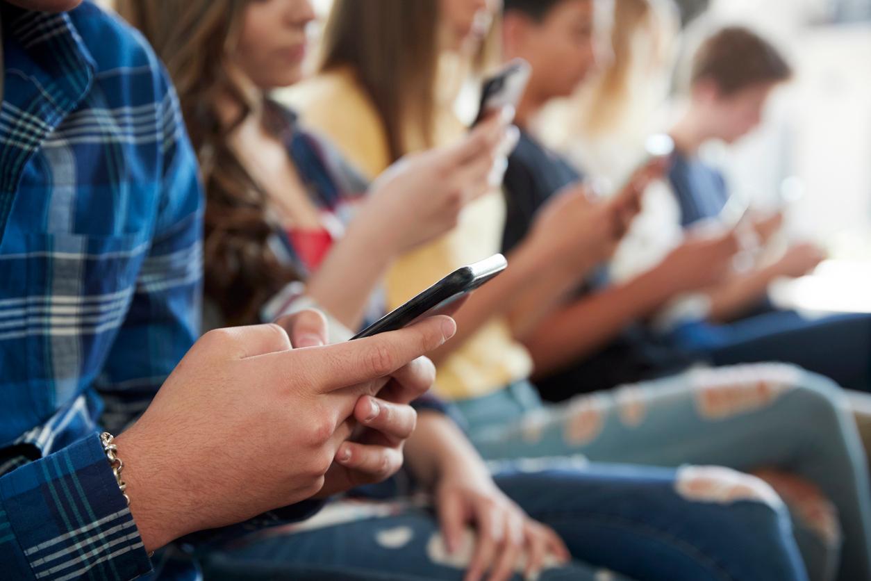 IA generativa já é usada por 65% das crianças e adolescentes