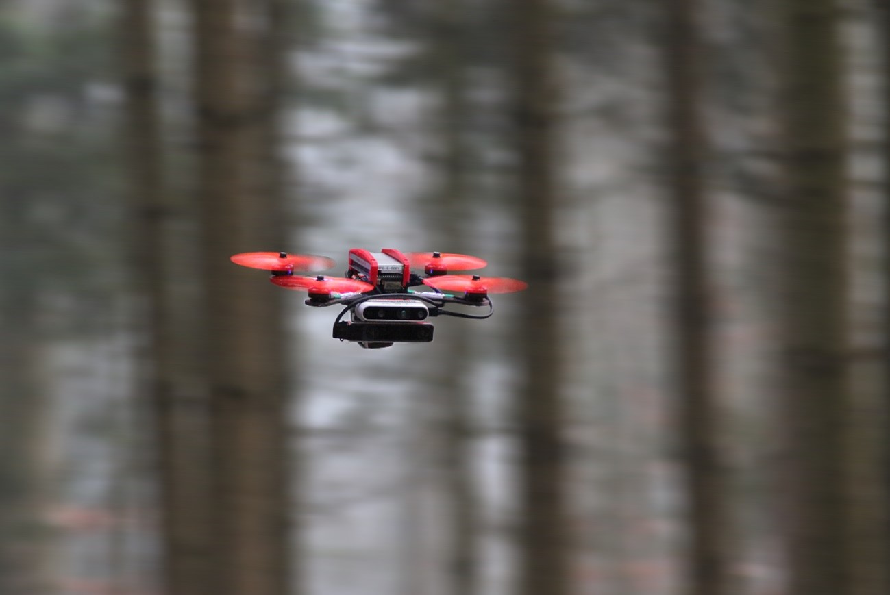 Rede neural cria drones autônomos